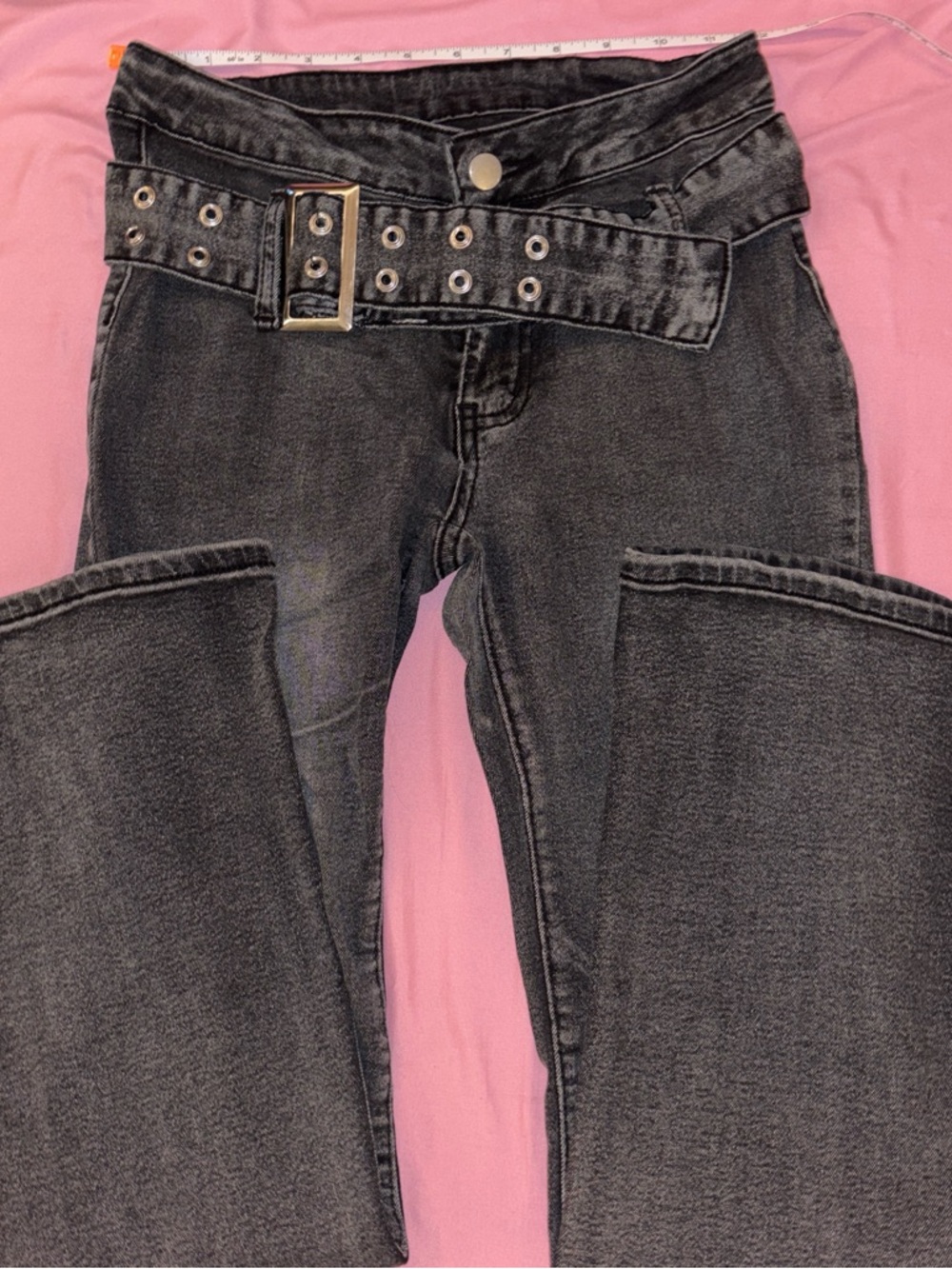 Mid Rise Black Washed Women's Jeans with Grommet Belt